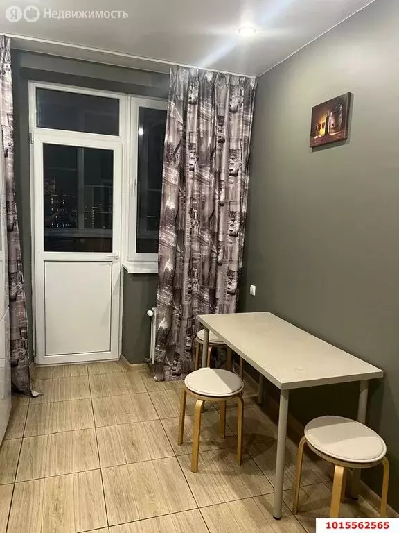 1-комнатная квартира: Краснодар, Гаражная улица, 107 (41 м) - Фото 2