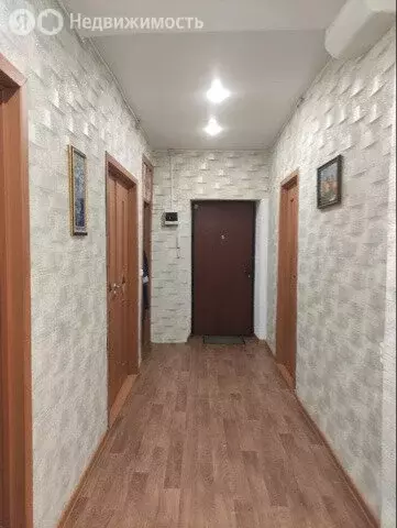 3-комнатная квартира: Валдай, Комсомольский проспект, 51 (64.7 м) - Фото 0