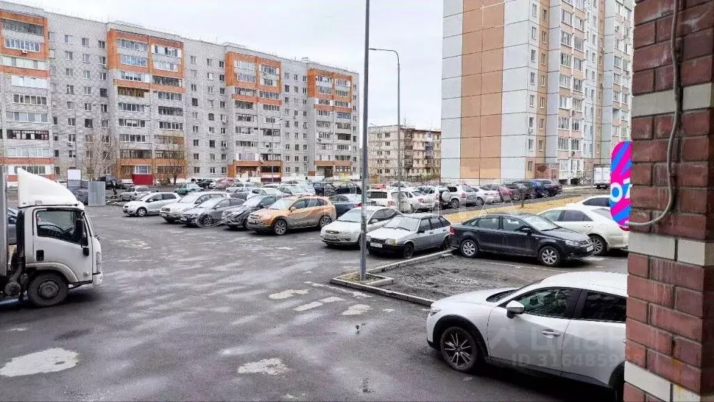 Помещение свободного назначения в Тюменская область, Тюмень ул. ... - Фото 1