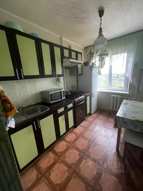 3-к кв. Омская область, Омск ул. Калинина, 12 (52.0 м) - Фото 1