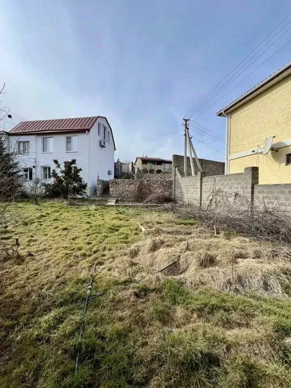 Участок в Севастополь ул. Красивая, 65 (7.0 сот.) - Фото 1