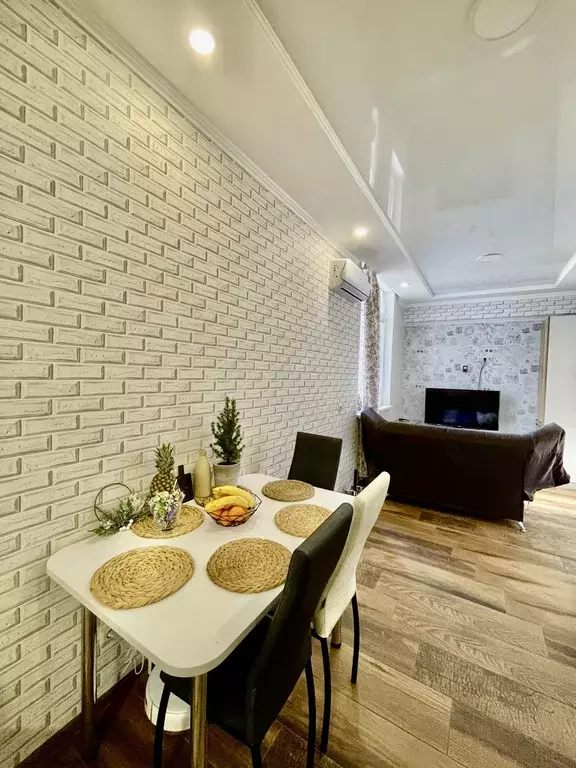 Продаётся 2-к квартира, 65 м - Фото 0