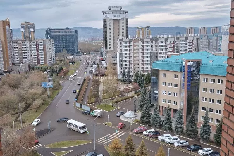 5-к кв. Красноярский край, Красноярск ул. Весны, 7Б (293.0 м) - Фото 2