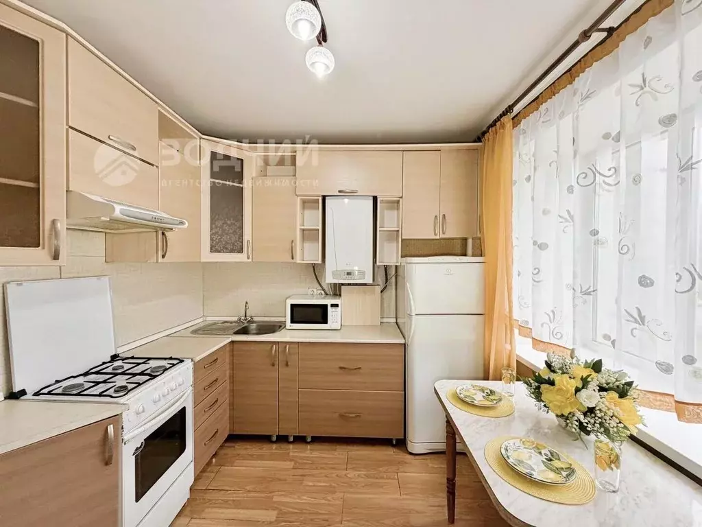 1-к кв. Чувашия, Чебоксары ул. Короленко, 22к1 (32.3 м) - Фото 1