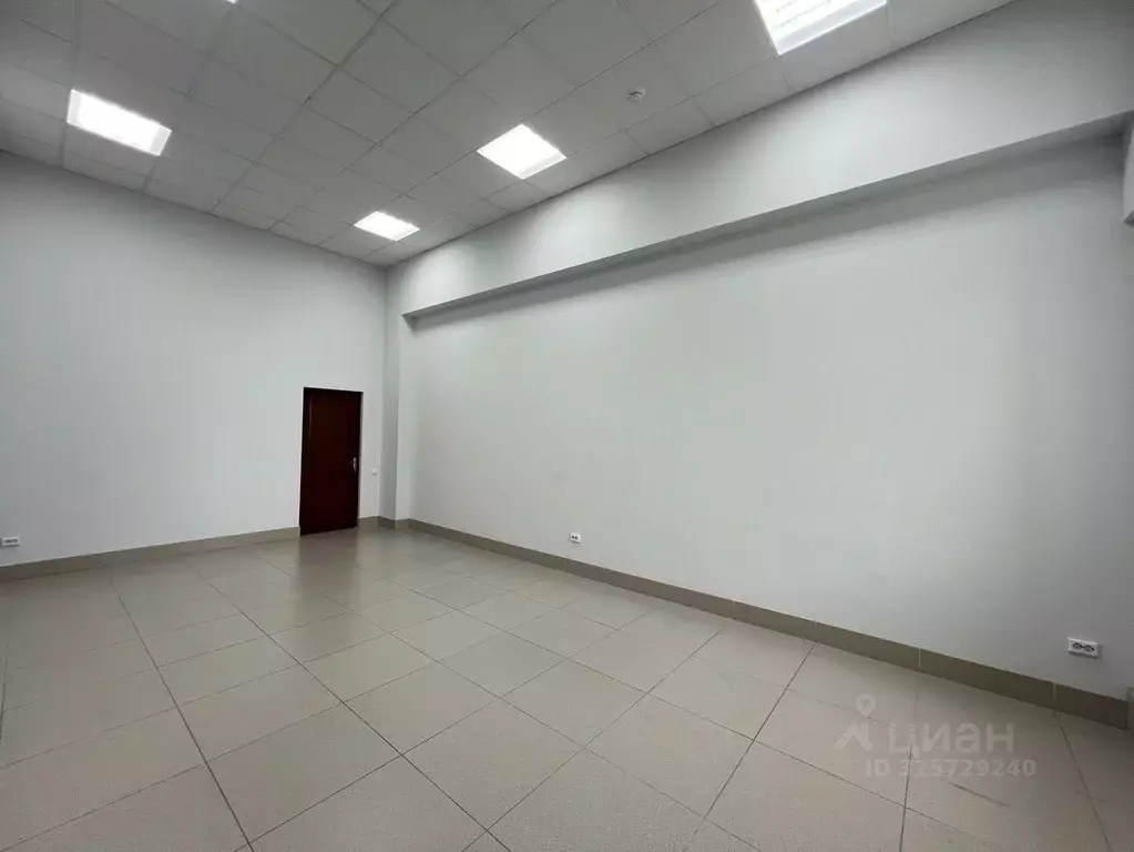 Офис в Татарстан, Казань ул. Мазита Гафури, 50к5 (33 м) - Фото 1