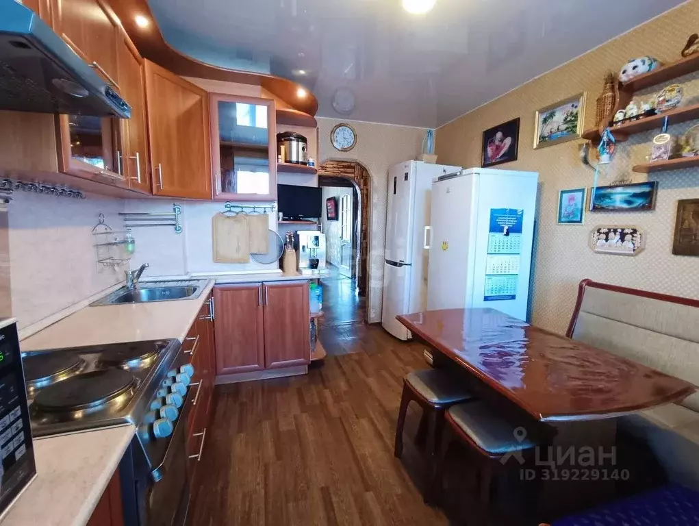 3-к кв. Камчатский край, Елизово ул. Завойко, 65 (66.6 м) - Фото 1