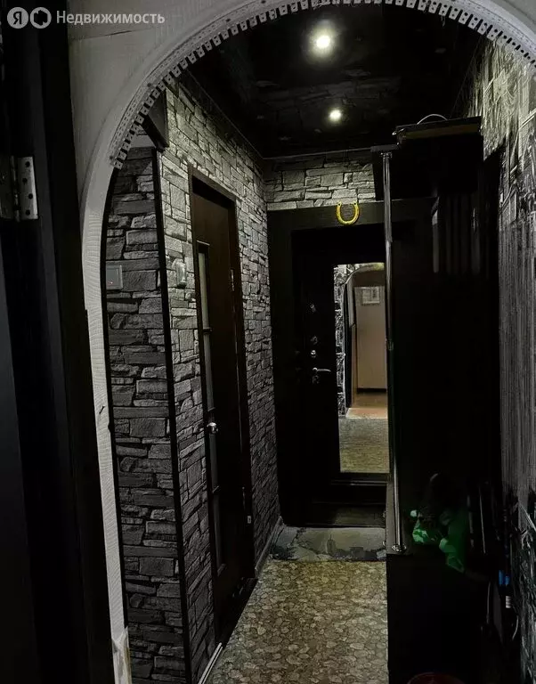 2-комнатная квартира: Казань, Ново-Савиновский район, Октябрьская ... - Фото 1