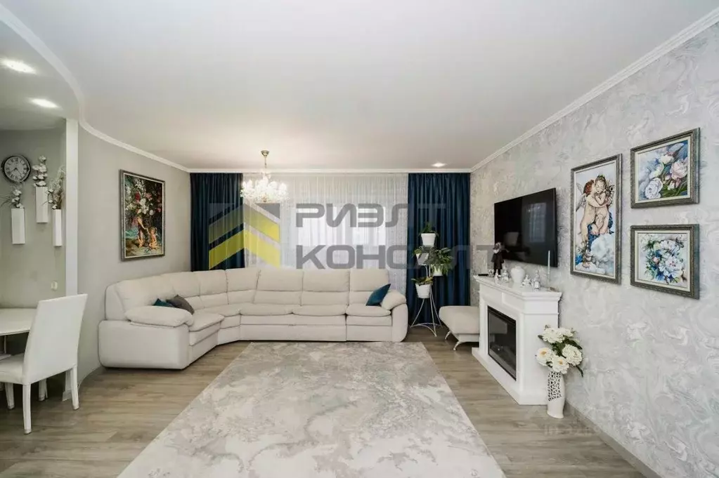 4-к кв. Омская область, Омск ул. 10 лет Октября, 147 (146.5 м) - Фото 1