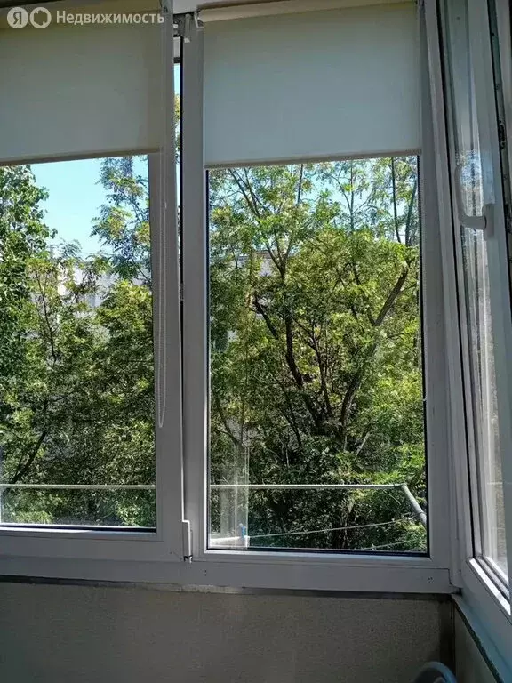 3-комнатная квартира: Таганрог, улица Сергея Шило, 200-3 (60 м) - Фото 0