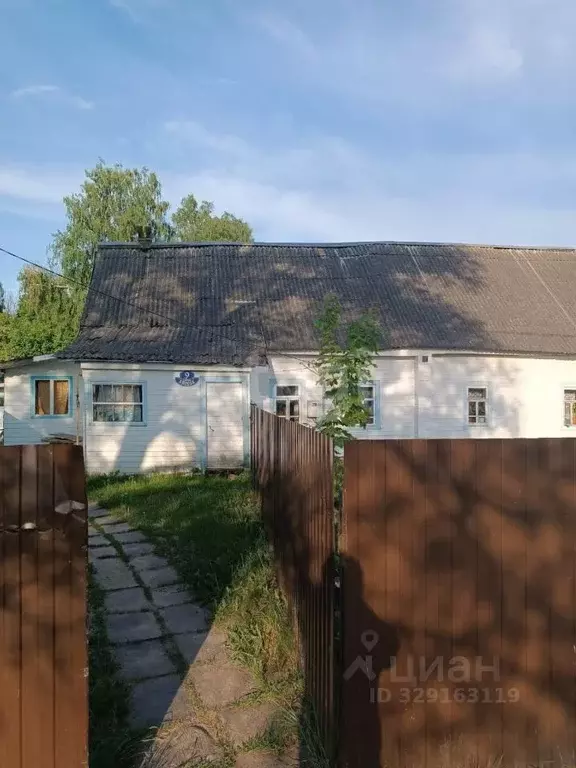 Дом в Калужская область, с. Хвастовичи ул. Кирова, 9 (54 м) - Фото 1