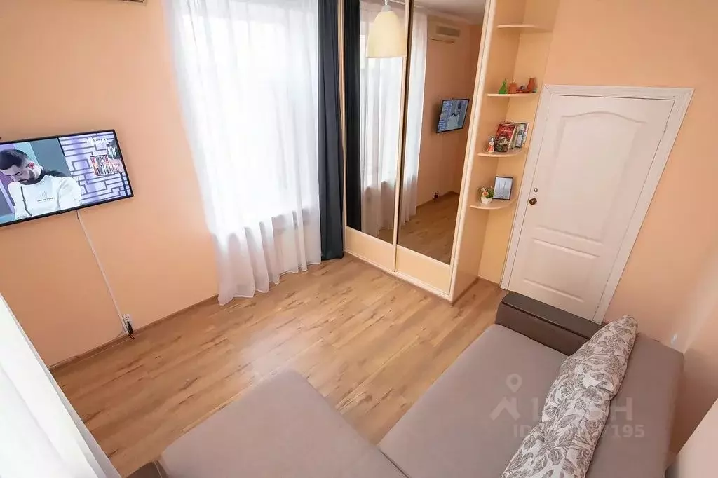 2-к кв. Приморский край, Владивосток ул. 1-я Морская, 27 (35.0 м) - Фото 2