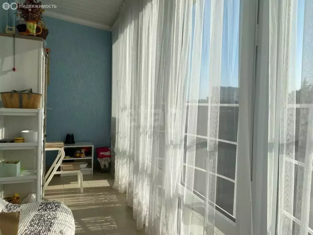 1-комнатная квартира: Алушта, улица 60 лет СССР, 3 (39.6 м) - Фото 1