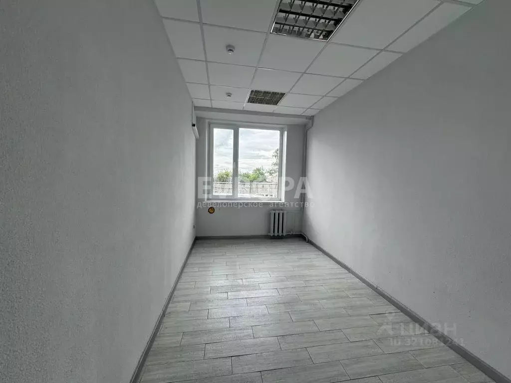 Офис в Ульяновская область, Ульяновск просп. Гая, 90 (1000 м) - Фото 1