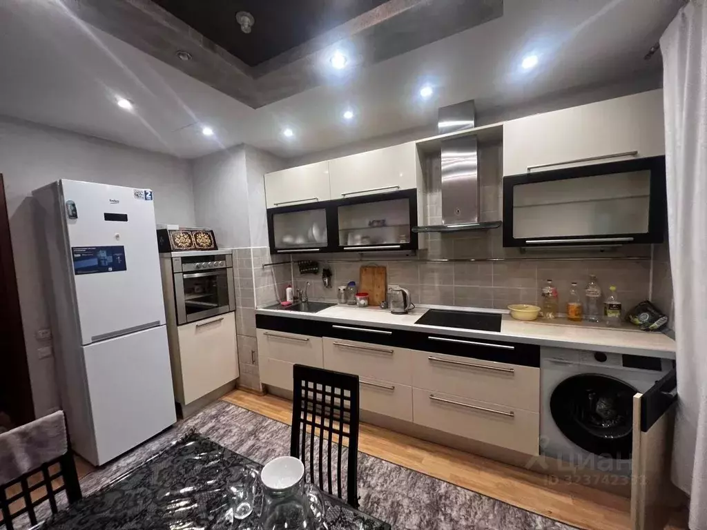 3-к кв. Ульяновская область, Ульяновск просп. Врача Сурова, 1 (63.0 м) - Фото 1