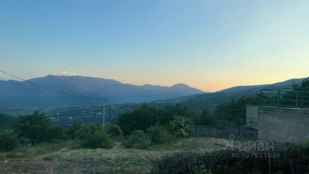 Дом в Крым, Алушта муниципальный округ, с. Лучистое ул. Совхозная, 5 ... - Фото 2