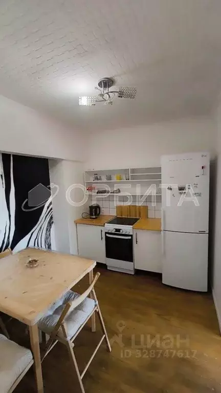 2-к кв. Тюменская область, Тюмень Тульская ул., 8А (31.5 м) - Фото 1