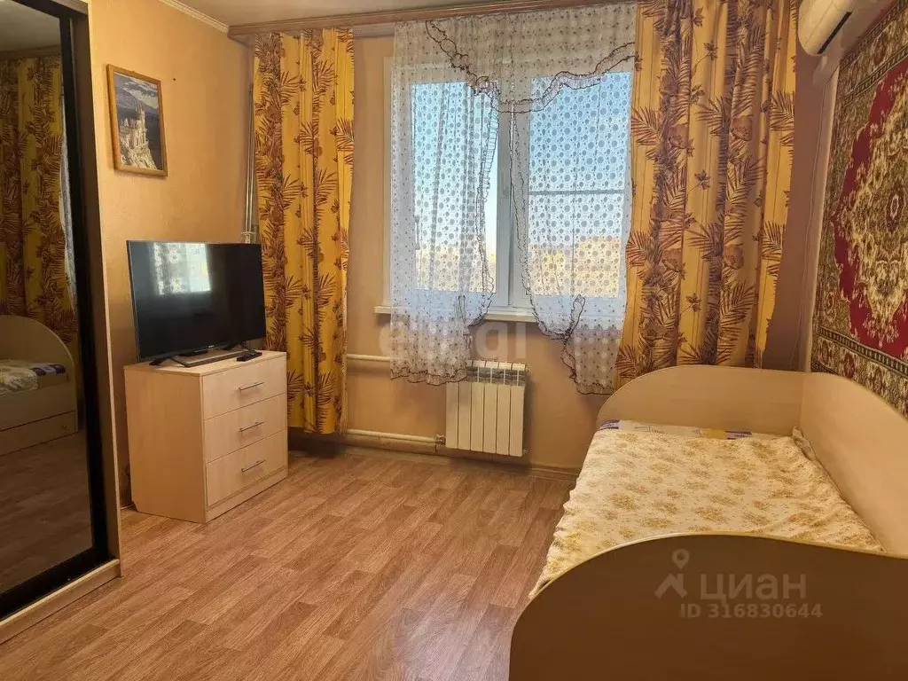 1-к кв. Самарская область, Тольятти Ленинский просп., 21 (31.9 м) - Фото 0