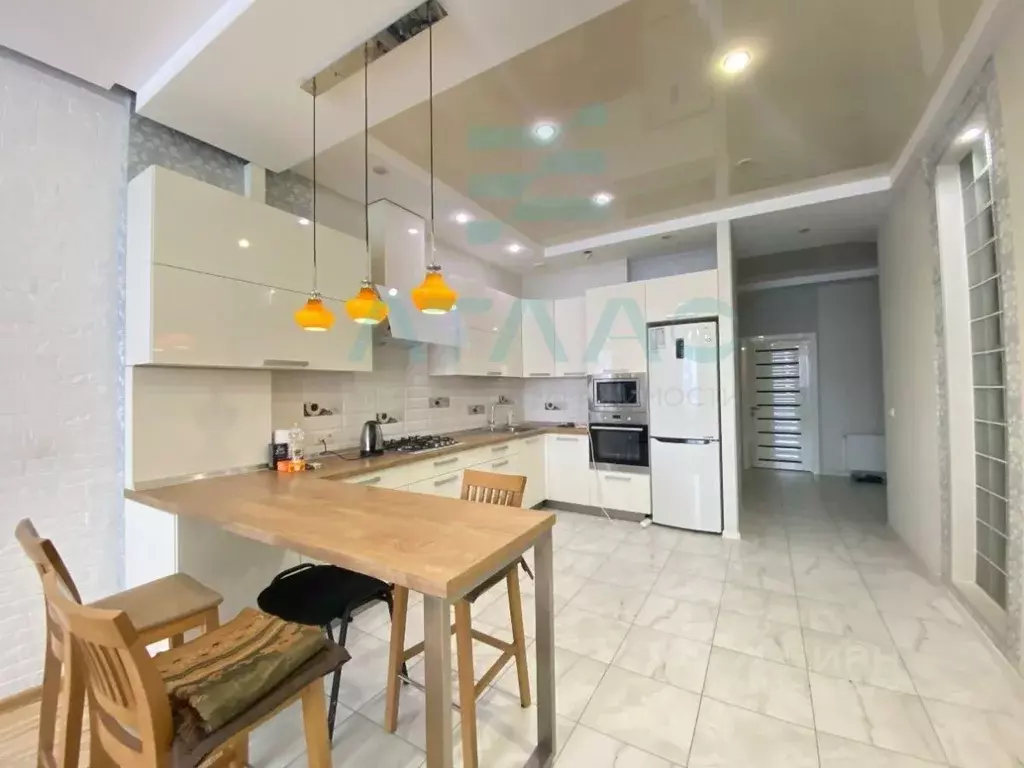 2-к кв. Крым, Симферополь ул. Аэрофлотская, 5А (85.5 м) - Фото 2