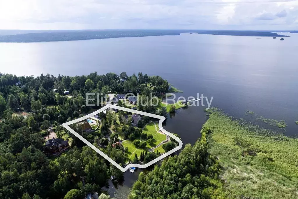 Коттедж, 370.6 м - Фото 1