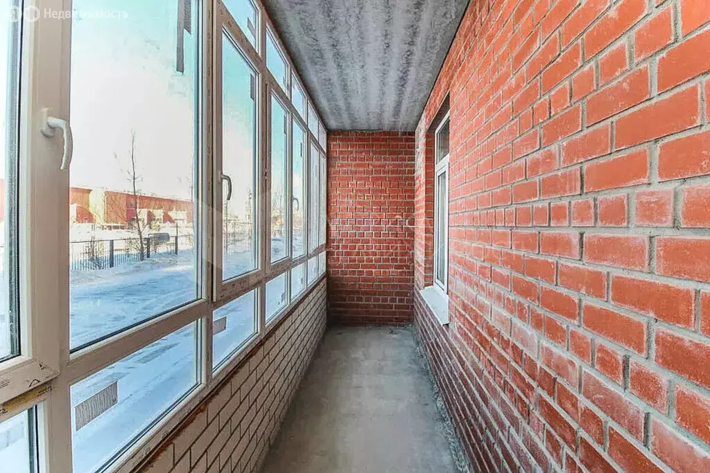 2-комнатная квартира: Тюмень, улица Раушана Абдуллина, 1 (140.2 м) - Фото 0