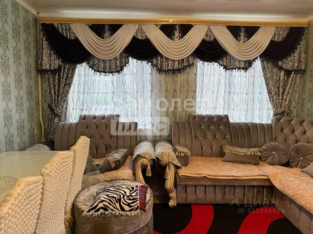3-к кв. Астраханская область, Астрахань ул. Адмирала Нахимова, 52 ... - Фото 0
