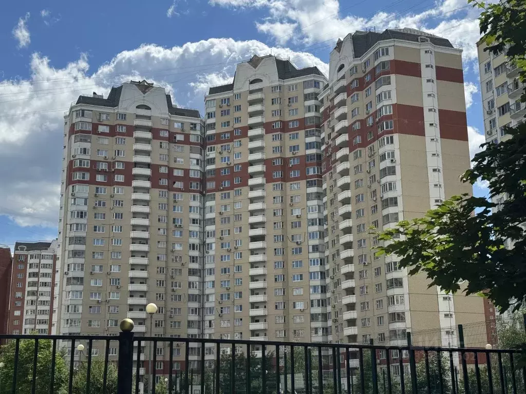 3-к кв. Московская область, Люберцы Красная Горка мкр, просп. ... - Фото 2