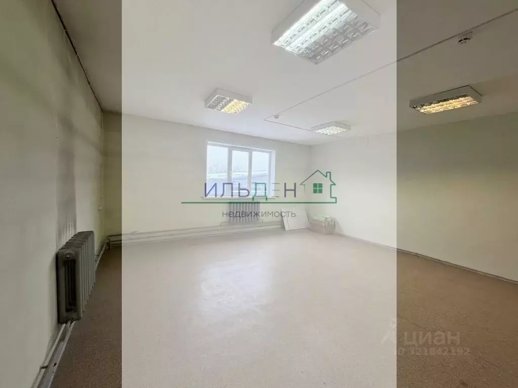 Торговая площадь в Брянская область, Брянск Севская ул., 32 (53 м) - Фото 1