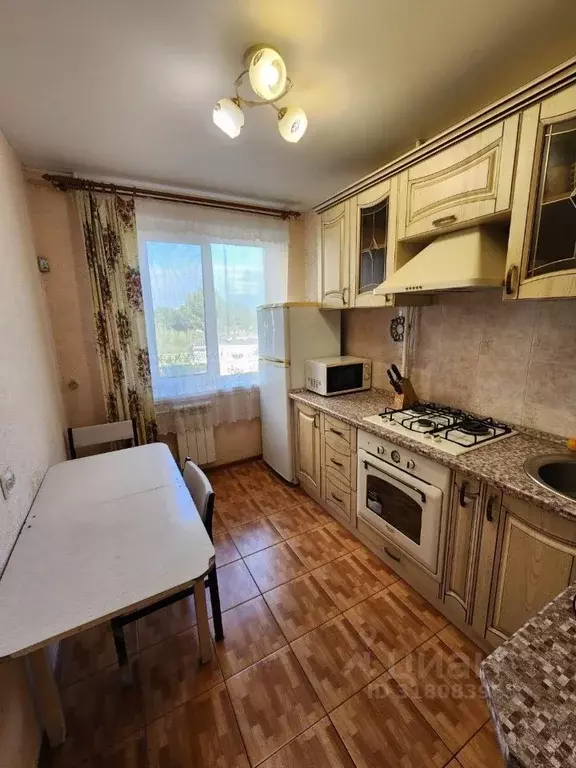 3-к кв. Саратовская область, Саратов ул. Большая Садовая, 96А (60.0 м) - Фото 0