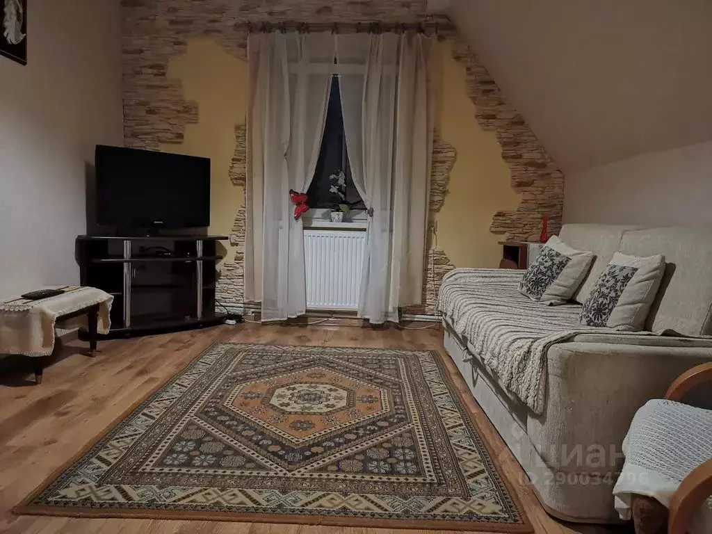 2-к кв. Калининградская область, Янтарный пгт ул. Железнодорожная, 8 ... - Фото 1