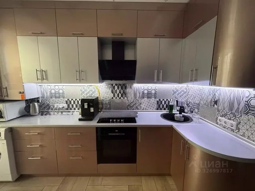 1-к кв. Крым, Симферополь ул. Луговая (36.0 м) - Фото 1