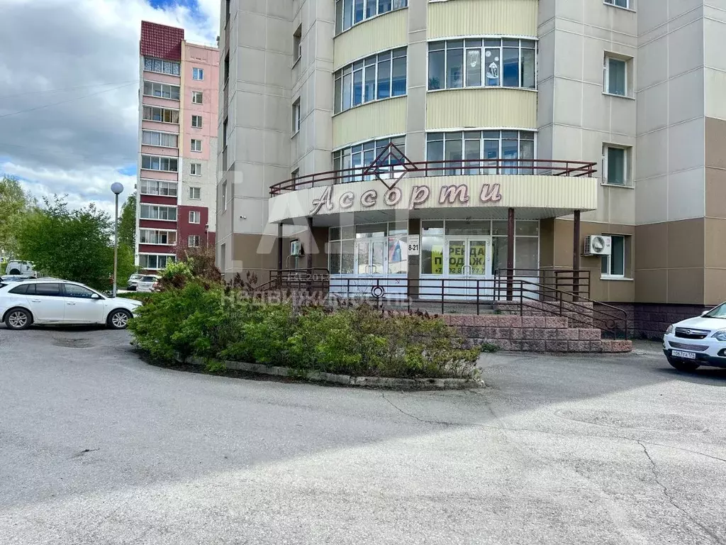 Торговая площадь в Челябинская область, Трехгорный ул. Островского, 71 ... - Фото 0