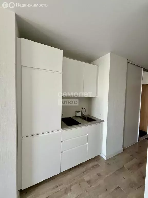 Квартира-студия: Новосибирск, улица Владимира Заровного, 22 (23.8 м) - Фото 1