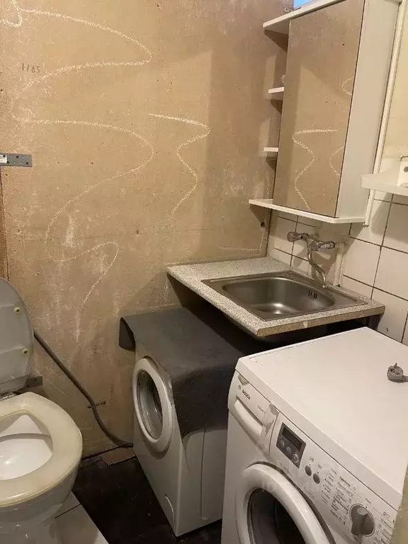Комната Санкт-Петербург ул. Ушинского, 5К2 (18.0 м) - Фото 0