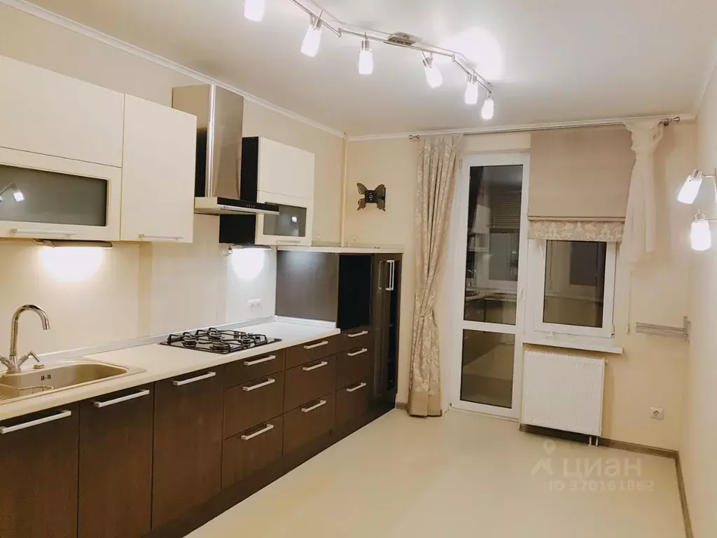 3-к кв. Калининградская область, Калининград Интернациональная ул., 74 ... - Фото 1