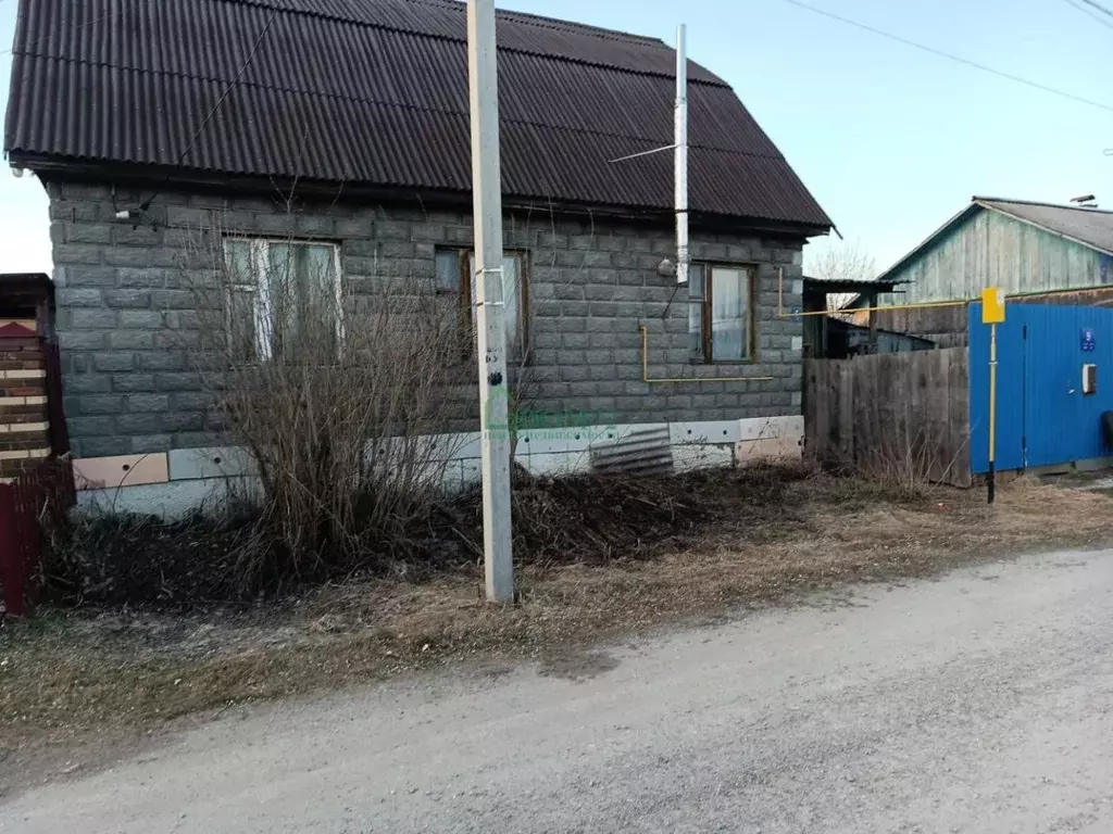 Дом в Тюменская область, Тобольск ул. 4-я Трудовая, 9 (99 м) - Фото 2
