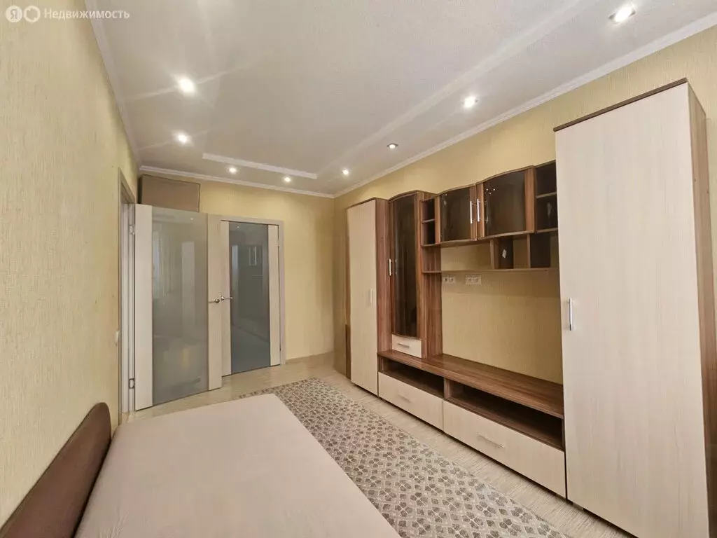 3-комнатная квартира: Новый Уренгой, Молодёжная улица, 17Г (69.8 м) - Фото 0