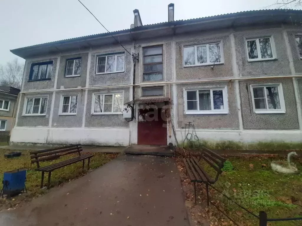 4-к кв. Калужская область, Малоярославецкий муниципальный округ, с. ... - Фото 1