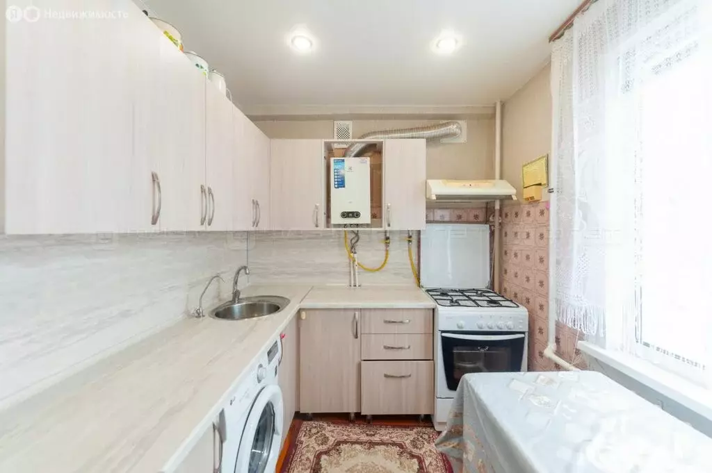 2-комнатная квартира: Казань, улица Братьев Касимовых, 66 (43.8 м) - Фото 1