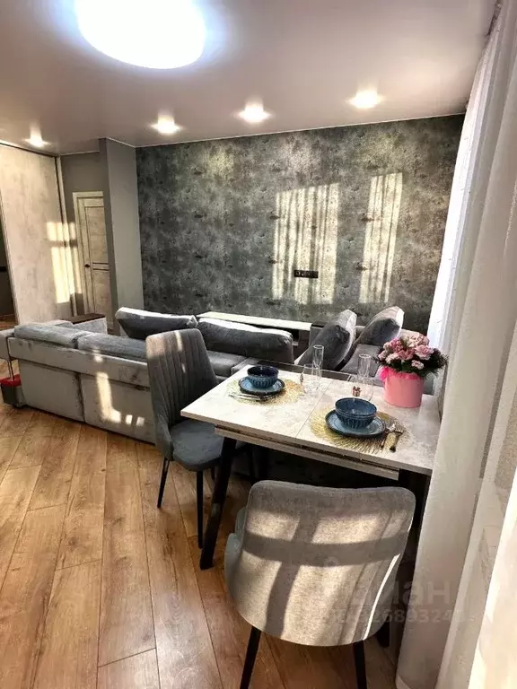 2-к кв. Алтайский край, Барнаул ул. Антона Петрова, 221Д (52.8 м) - Фото 1