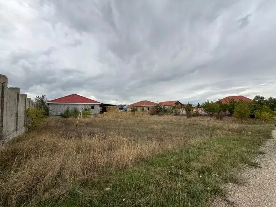 Участок в Крым, Симферопольский район, Трудовское с/пос, пос. Айкаван ... - Фото 1