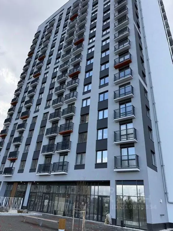 Студия Свердловская область, Екатеринбург ул. Зеленый Остров, 14 (23.0 ... - Фото 1