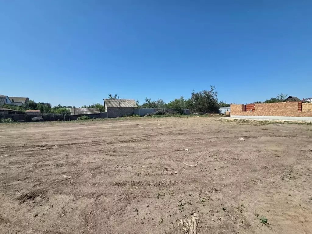 Участок в Саратовская область, Энгельсский район, Красноярское ... - Фото 0