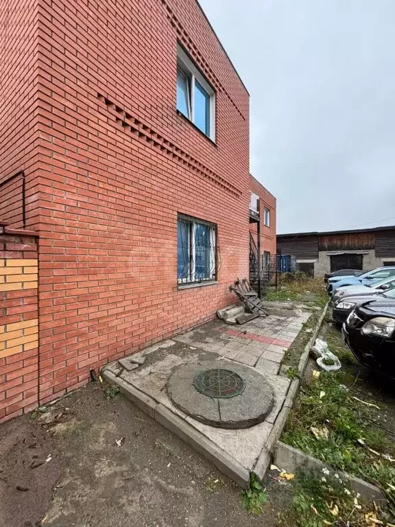 Помещение свободного назначения в Алтай, Майминский район, с. Майма ... - Фото 1