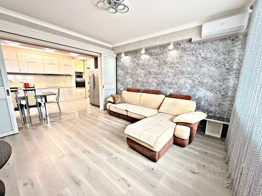 3-к кв. Дагестан, Дербент ул. Х. Тагиева, 35Ж (100.0 м) - Фото 0