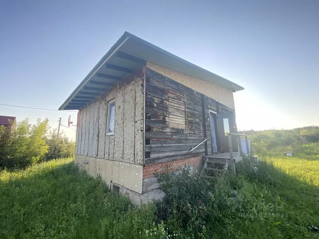 Дом в Башкортостан, Чишминский район, Алкинский сельсовет, д. ... - Фото 0