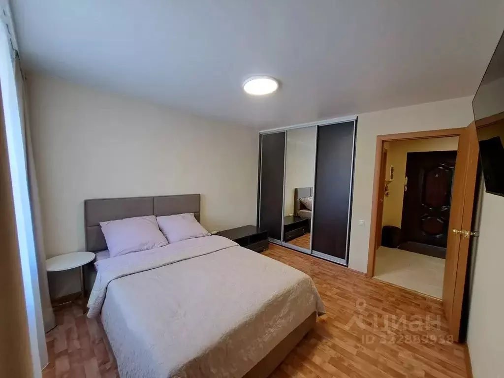 1-к кв. Омская область, Омск Светловская ул., 10 (33.0 м) - Фото 1