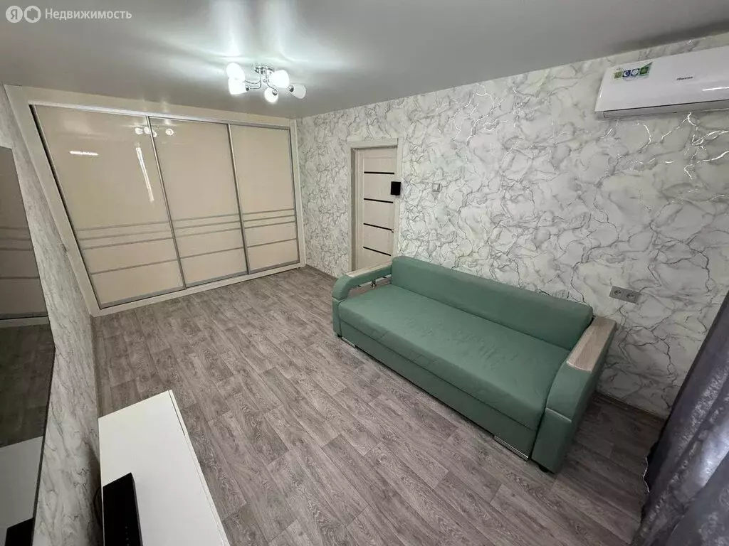 2-комнатная квартира: Комсомольск-на-Амуре, улица Гамарника, 37к4 ... - Фото 1