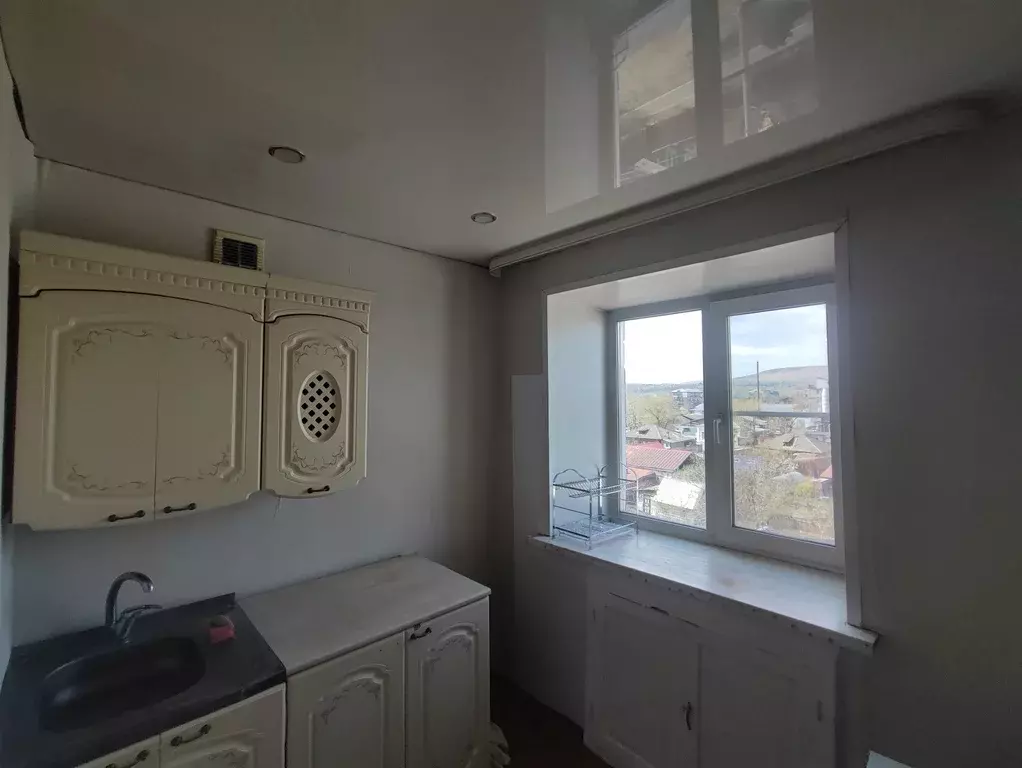 Продаётся 4-к квартира, 62.1 м - Фото 0