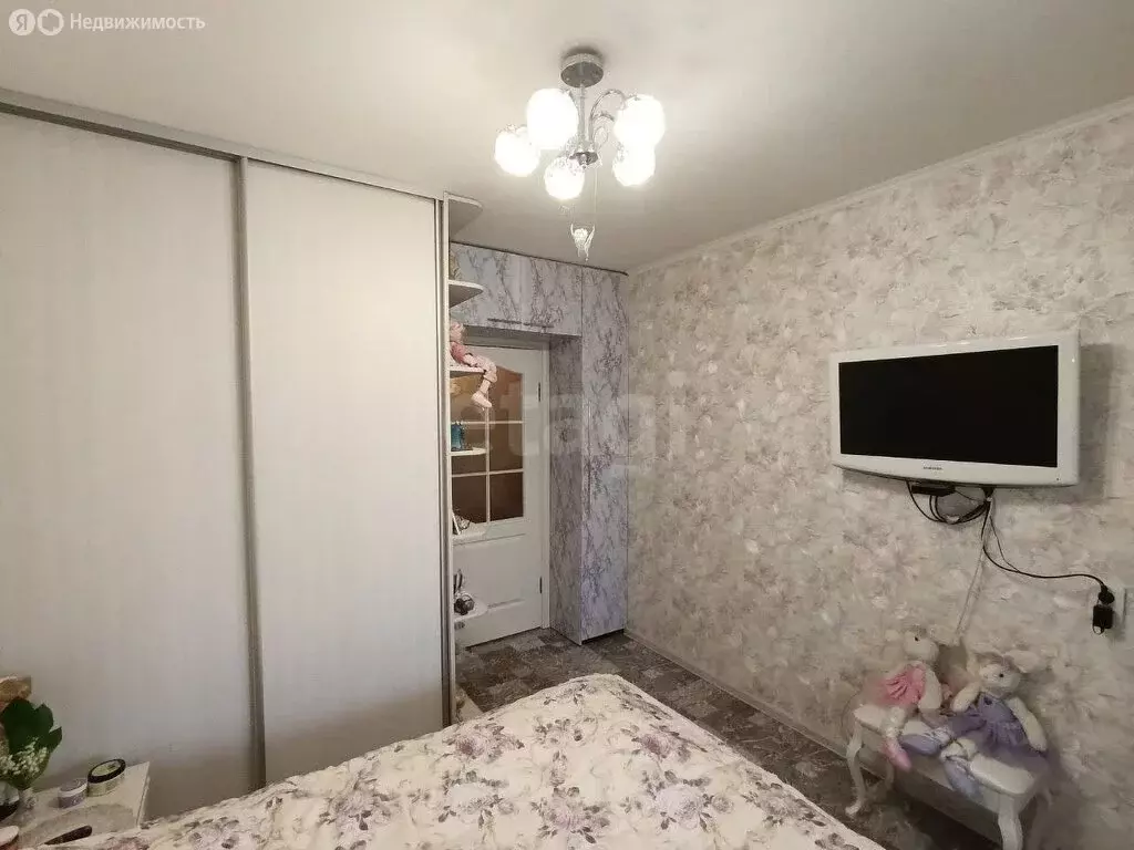 3-комнатная квартира: Курган, жилой район Заозёрный, 1-й микрорайон, ... - Фото 1