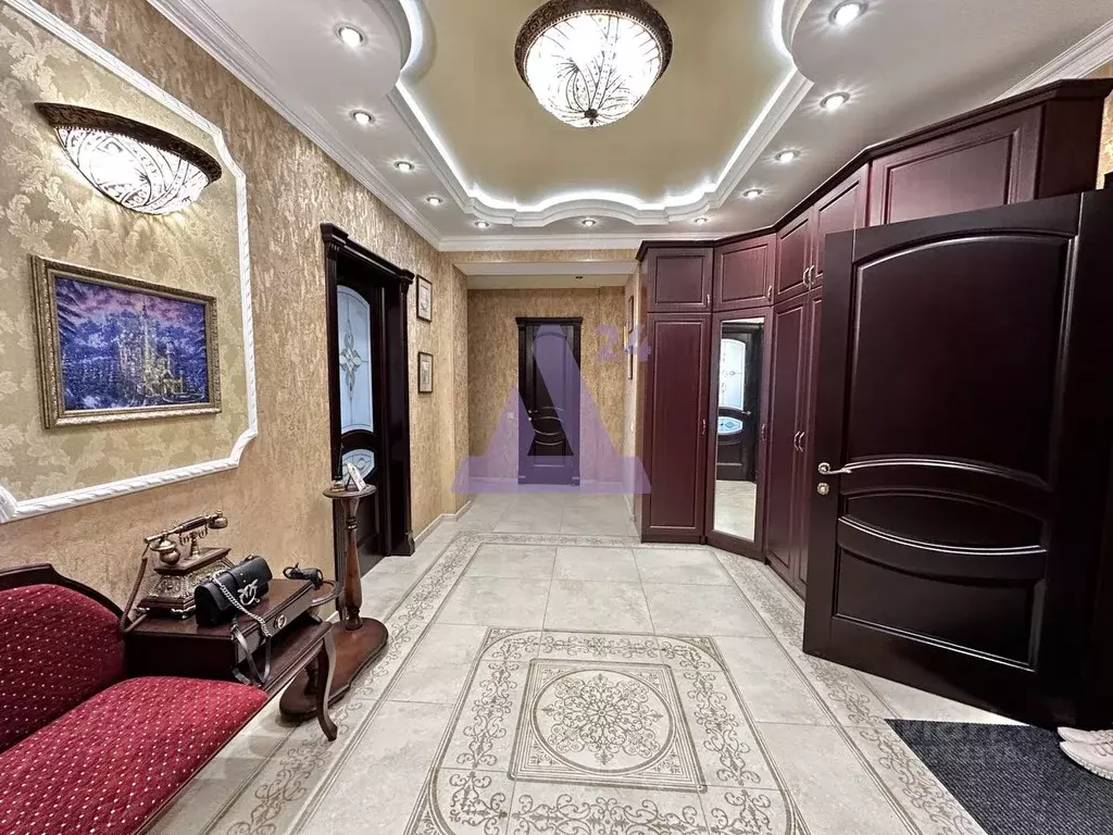 3-к кв. Алтайский край, Барнаул ул. Пионеров, 1 (123.1 м) - Фото 1